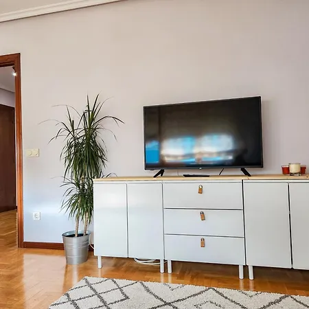 Apartament Moreda 48 - 2 Hab Y 2 Banos - Garaje Y Wifi - Vut-4961-as